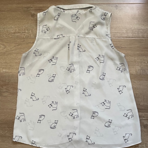 Women’s Shirt/Blouse - Picture 2 of 3